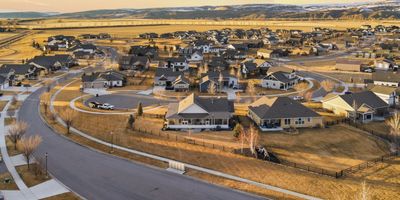 Buyer Seeking a Pioneer Crossing Home in Manhattan, MT, Under $1 Million